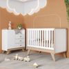Quarto de Bebê com Berço 3 em 1 e Cômoda 3 Gavetas 1 Porta Retrô Theo Espresso Móveis Branco/Jequitibá HP